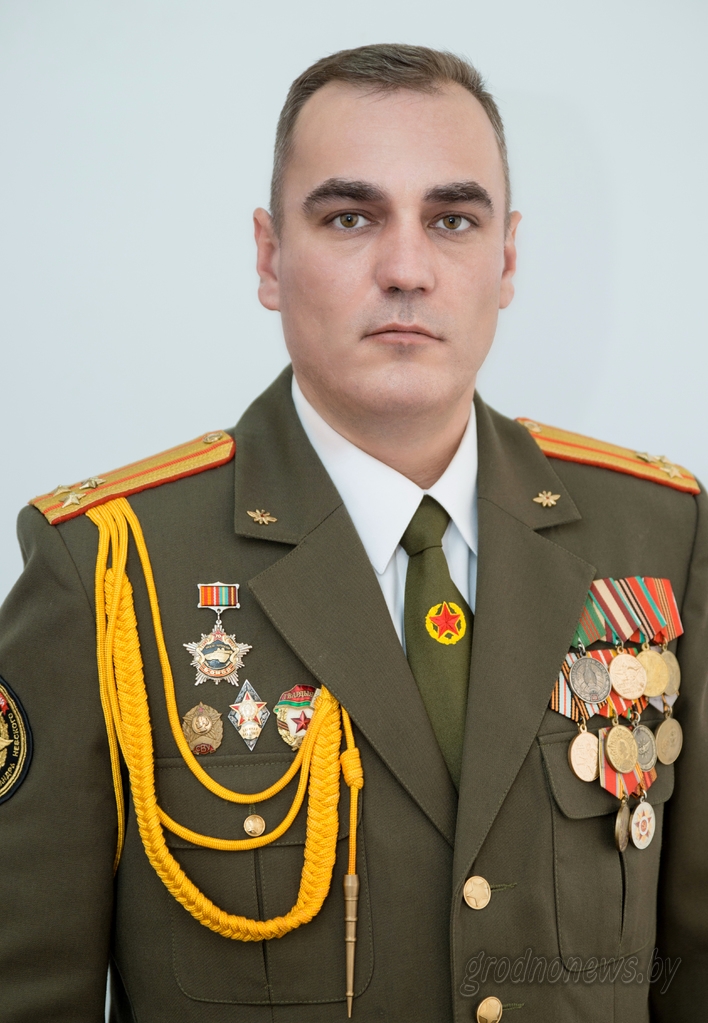 Командир 74-го отдельного полка связи п-к Роман Сивирин.jpg Командир 74-го отдельного полка связи п-к Роман Сивирин.jpg