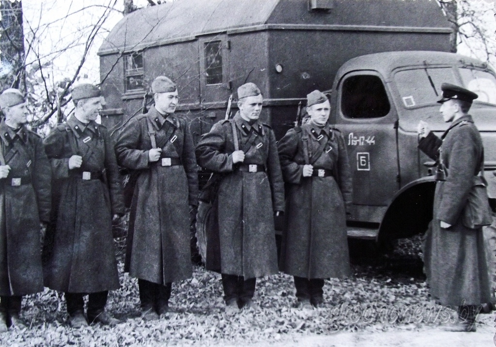 Полевое занятие с лс 74 опс, 1950-е-1960-егг..jpg Полевое занятие с лс 74 опс, 1950-е-1960-егг..jpg