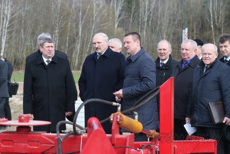 Лукашенко совершил рабочую поездку в Гродненскую область.jpg Лукашенко совершил рабочую поездку в Гродненскую область.jpg