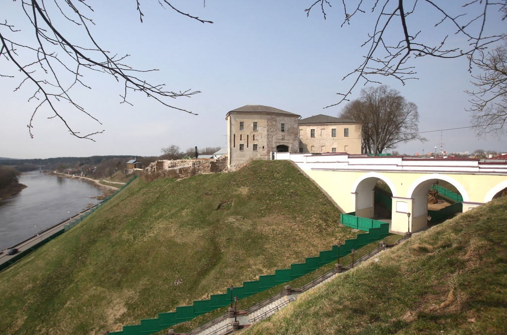 222013-01.jpg