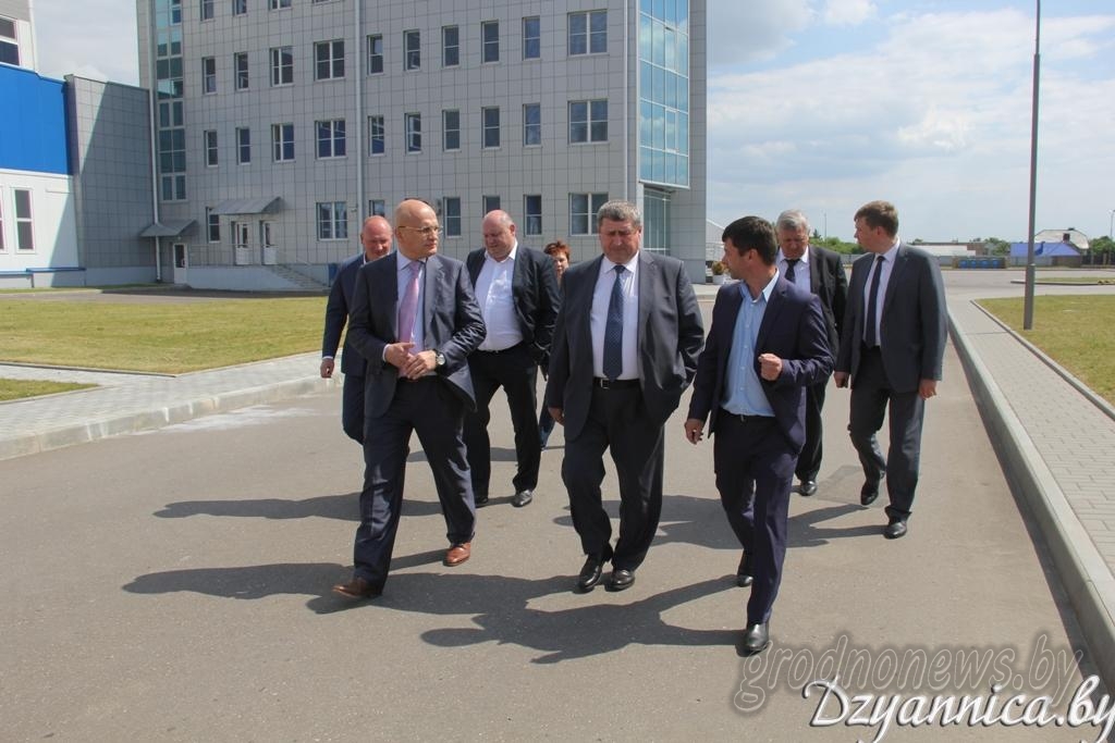Щучинский район с рабочим визитом посетил заместитель премьер-министра Республики Беларусь Михаил Русый.jpg Щучинский район с рабочим визитом посетил заместитель премьер-министра Республики Беларусь Михаил Русый.jpg