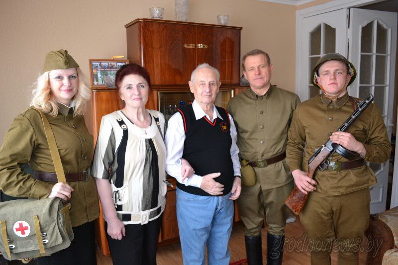 Сотрудники прокуратуры Гродненской области поздравлили ветеранов ВОВ Сотрудники прокуратуры Гродненской области поздравлили ветеранов ВОВ