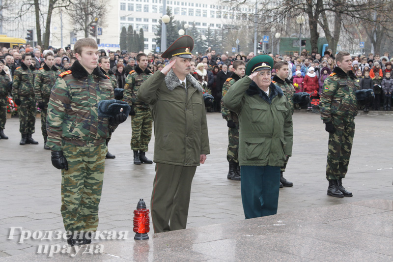 В День памяти воинов-интернационалистов в Гродно прошел митинг-реквием
