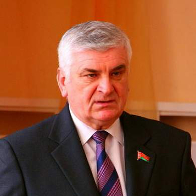 Валянцін Семяняка