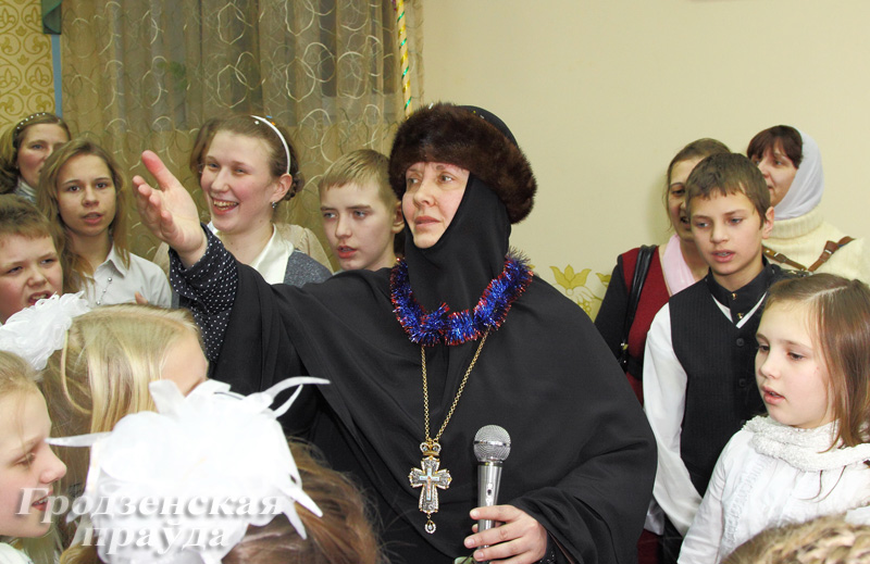 Рождественский утренник прошел для воспитанников воскресной школы Свято-Рождество-Богородичного женского православного монастыря