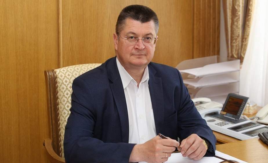 Представители местных органов власти должны уметь найти подход к каждому человеку, который обратился к ним за помощью Представители местных органов власти должны уметь найти подход к каждому человеку, который обратился к ним за помощью