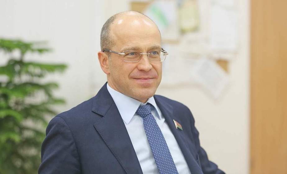 Внимательное отношение к людям поможет сохранить и укрепить доверие к государству и тем, кто его представляет Внимательное отношение к людям поможет сохранить и укрепить доверие к государству и тем, кто его представляет