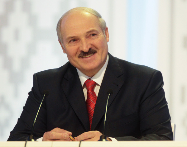 Александр Лукашенко поздравил соотечественников с Днем Конституции Республики Беларусь Александр Лукашенко поздравил соотечественников с Днем Конституции Республики Беларусь