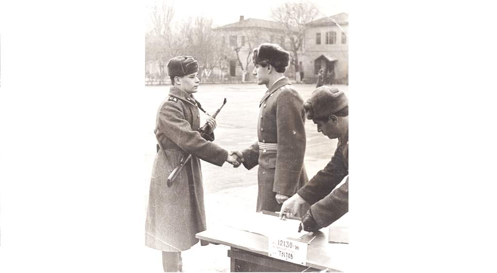 Тустов.jpg