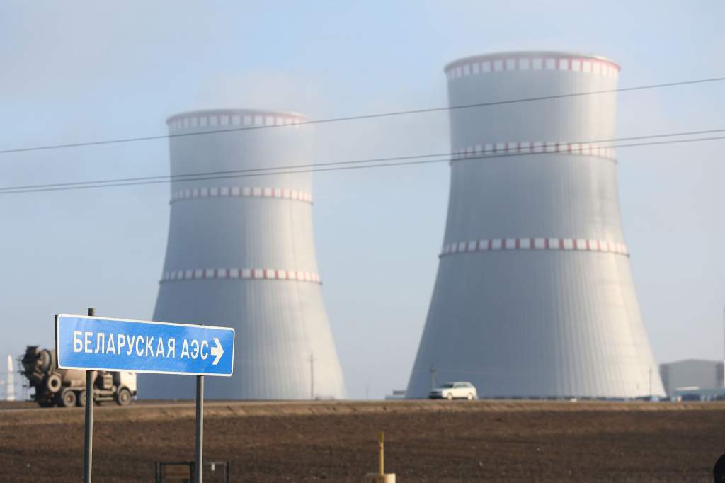 231081-06.JPG