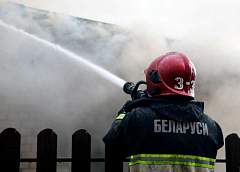 Мужчина погиб при пожаре многоэтажки в Гродно