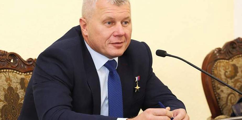 О еде космонавтов, рабочем дне на орбите и следующем полёте