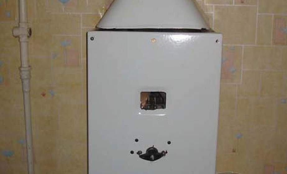 В Гродно по улице Жуковского из-за неисправной газовой колонки случился пожар В Гродно по улице Жуковского из-за неисправной газовой колонки случился пожар