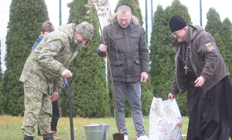 Гродненские пограничники присоединились к республиканскому субботнику Гродненские пограничники присоединились к республиканскому субботнику