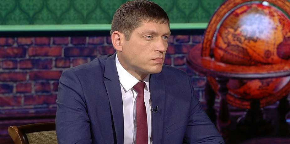 Доллар теряет вес, рынок дает шанс отечественным производителям