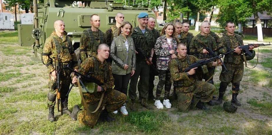 Клипом «Белорусский парень» мы хотели сказать: «Девчонки, обращайте внимание на настоящих мужчин»