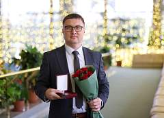 Медалью «За трудовые заслуги» отмечен заместитель главного инженера ОАО «Молочный Мир» Владимир Агейко 