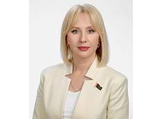 Віншаванне члена Савета Рэспублікі Нацыянальнага сходу Рэспублікі Беларусь Алены Стальбоўскай