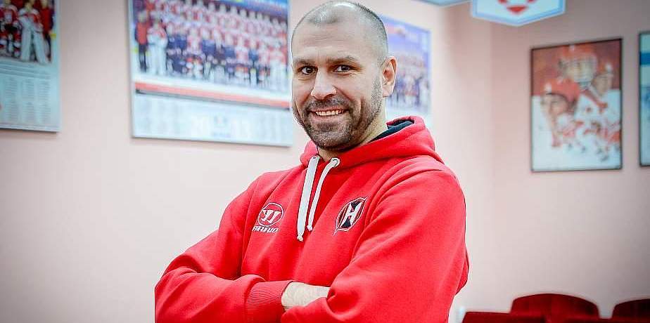 Всё еще набираюсь новых знаний в хоккее