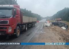 В Дятловском районе столкнулись два автомобиля