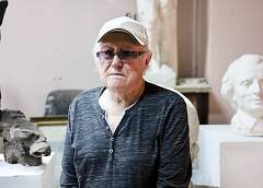 «Я все еще студент, только с большим опытом». Старейший скульптор Гродно Анатолий Салятыцкий отметил юбилей